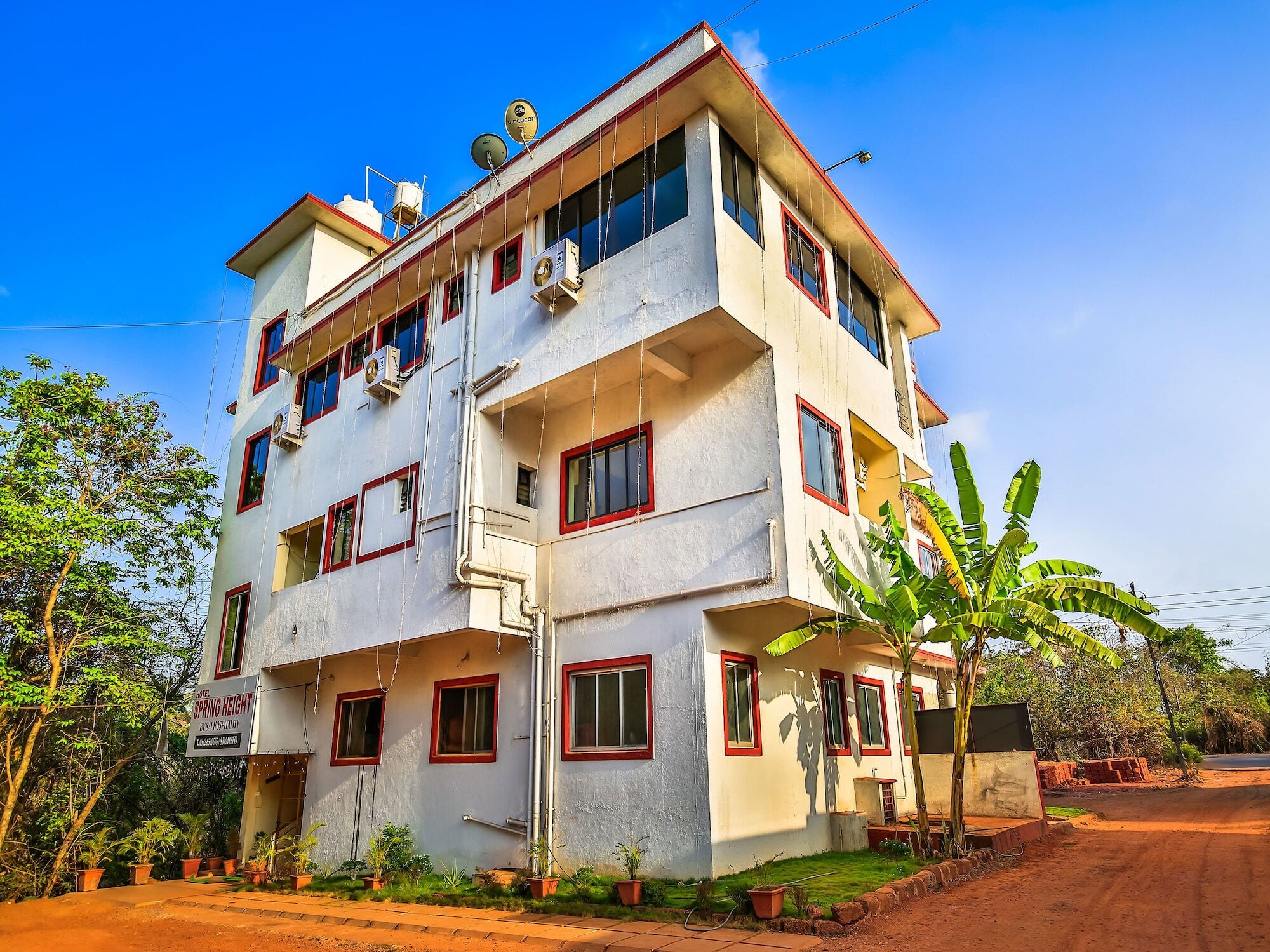 Oyo 14276 Hotel Spring Height Acaro Exterior photo